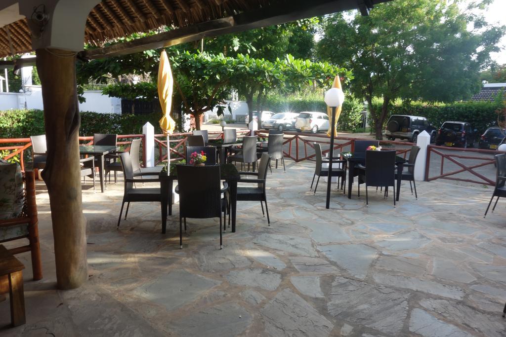 Morning Star Diani Aparthotel Praia de Diani Exterior foto